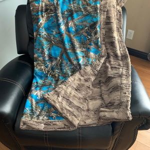 Handmade Adult MINKY Throw True Timber Camouflage